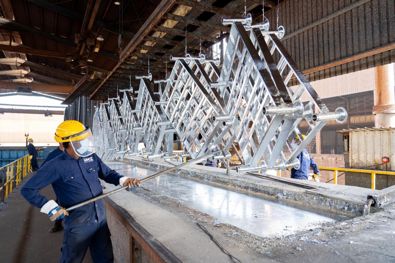 Molten Zinc Bath